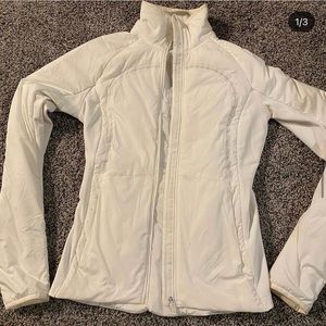 Lululemon women’s run for cold puffer jacket